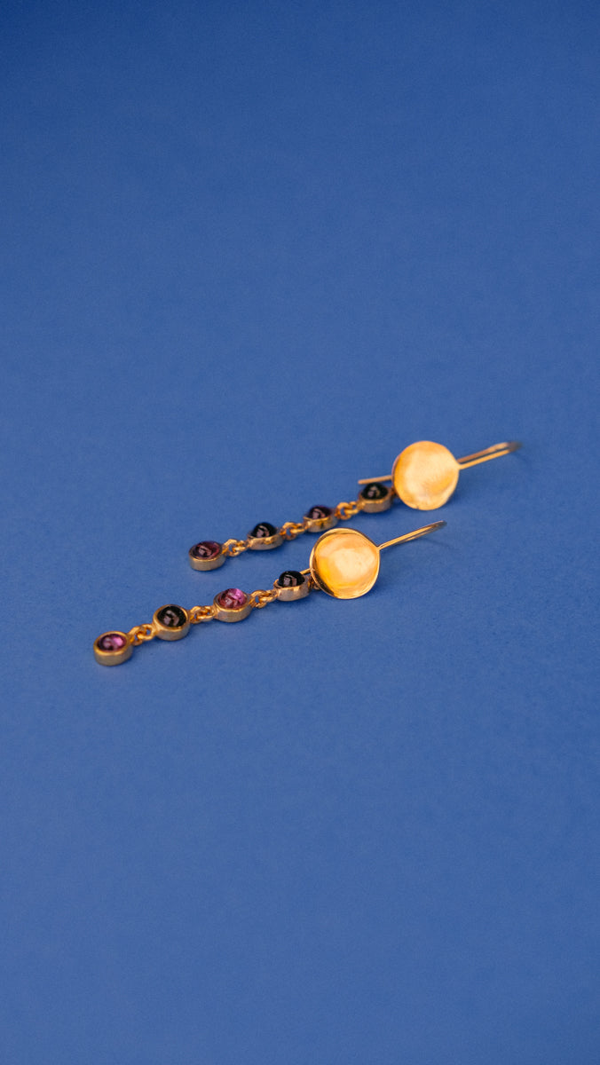 Astres golden earrings Amethyst & Garnet stones