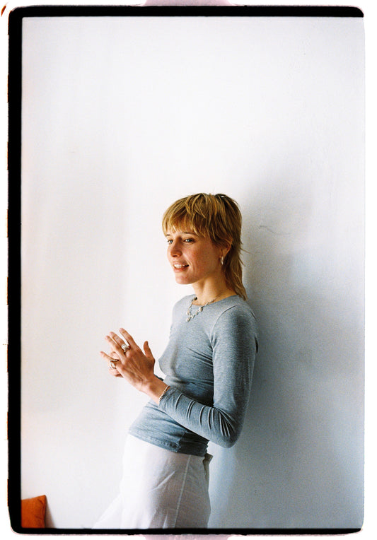 Infinite bound with pearl ring