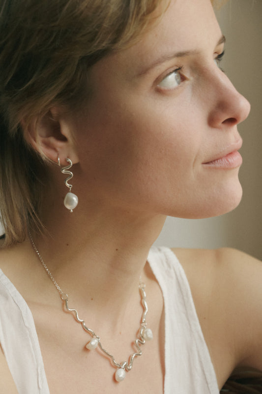 Cordón medio necklace with pearl