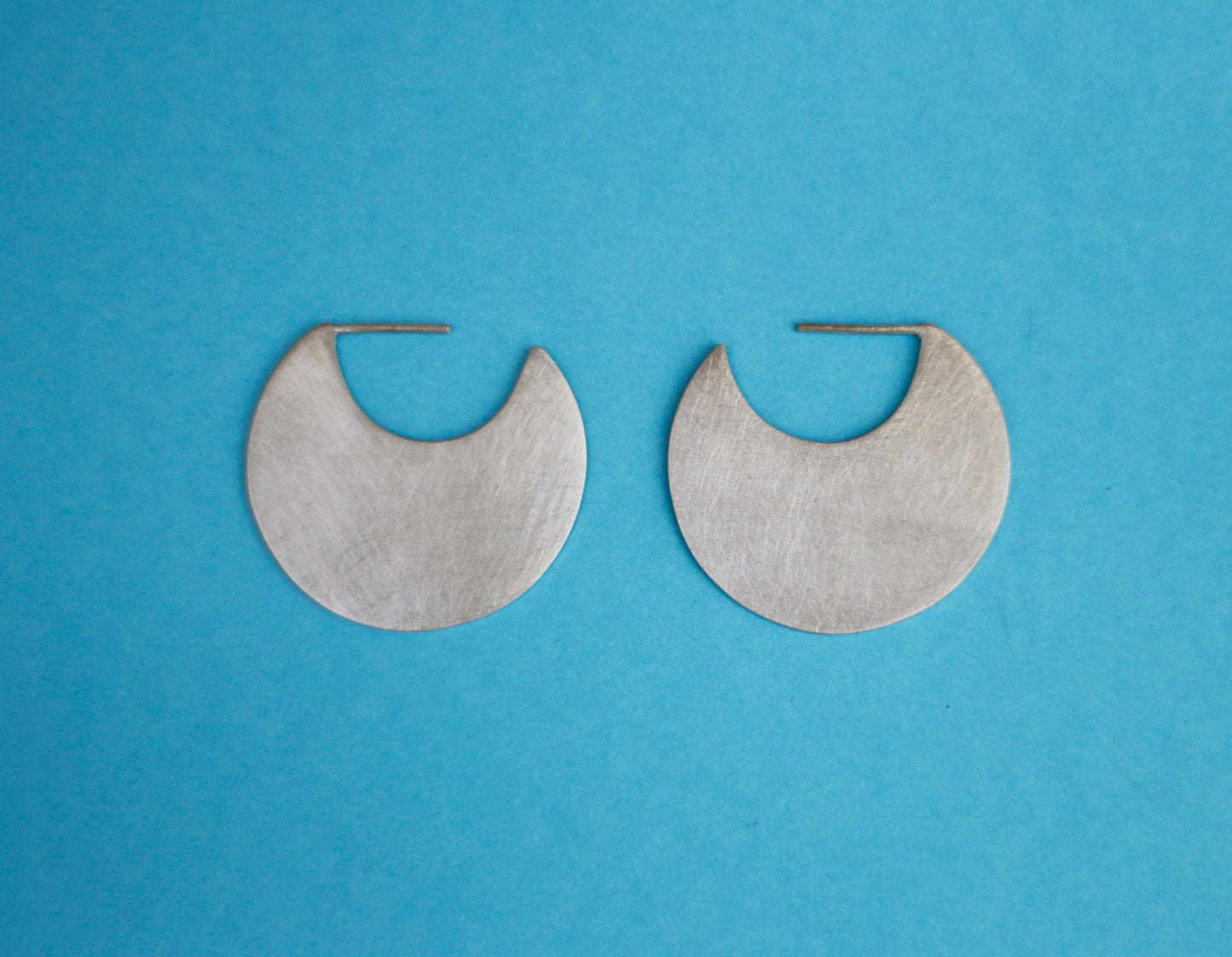 Silver flat earrings